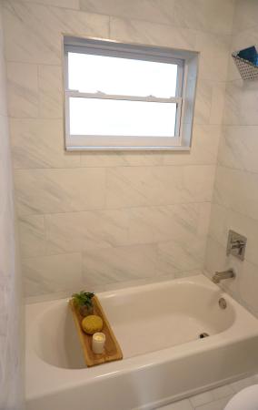 South Corals, 1498 NE 38th St, Oakland Park, Florida 33334, image 2
