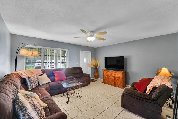 Mainlands Of Tamarac Lakes, 4631 NW 45th Ct, Tamarac, Florida 33319, image 3