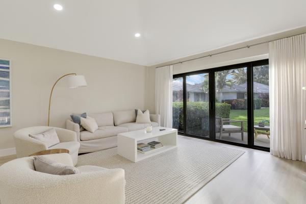 Club Cottages, 523 Club Dr, Palm Beach Gardens, Florida 33418, image 2