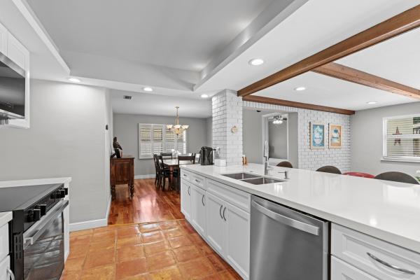 Montez Gardens, 200 SW 5th St, Boca Raton, Florida 33432, image 2