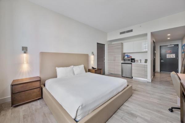 Costa Hollywood, 777 N Ocean Dr #Unit S404, Hollywood, Florida 33019, image 1