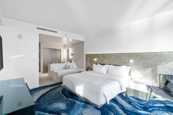 W Residences Fort Lauderdale, 3101 Bayshore Dr #2105, Fort Lauderdale, Florida 33304, image 3