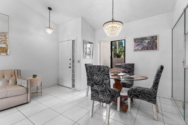 South Lake At Dos Lagos, 10 Via De Casas Sur #104, Boynton Beach, Florida 33426, image 2