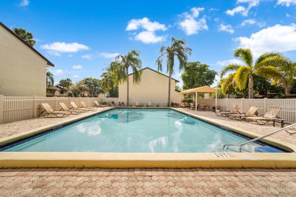 Golden Raintree 6, 3801 N Carambola Cir North Cir #2802, Coconut Creek, Florida 33066, image 1