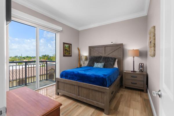 Wilton Station, 2633 NE 14th Ave #308, Wilton Manors, Florida 33334, image 1