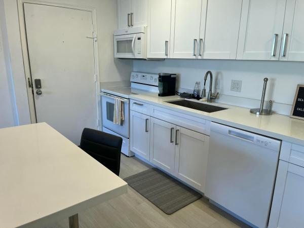 Georgian Courts, 1821 NE 62nd St #411, Fort Lauderdale, Florida 33308, image 3
