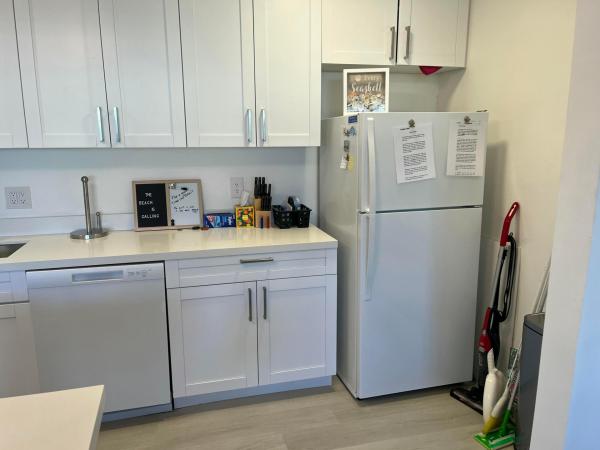 Georgian Courts, 1821 NE 62nd St #411, Fort Lauderdale, Florida 33308, image 1