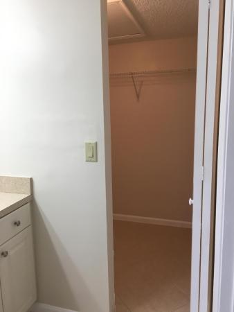 Lake Windwood, 2650 Greenwood Ter #G222, Boca Raton, Florida 33431, image 1