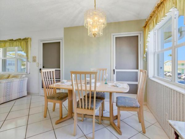 Sterling Village, 680 W Horizons #212, Boynton Beach, Florida 33435, image 2