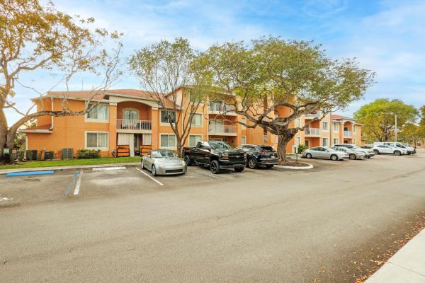 The Courtyards At Davie, 6960 SW 39th #E205, Davie, Florida 33314, image 1