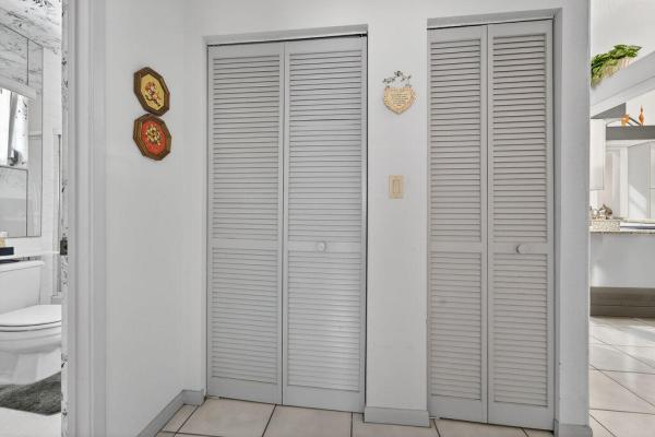 Huntington Pointe, 6045 Sunny Pointe Cir, Delray Beach, Florida 33484, image 3