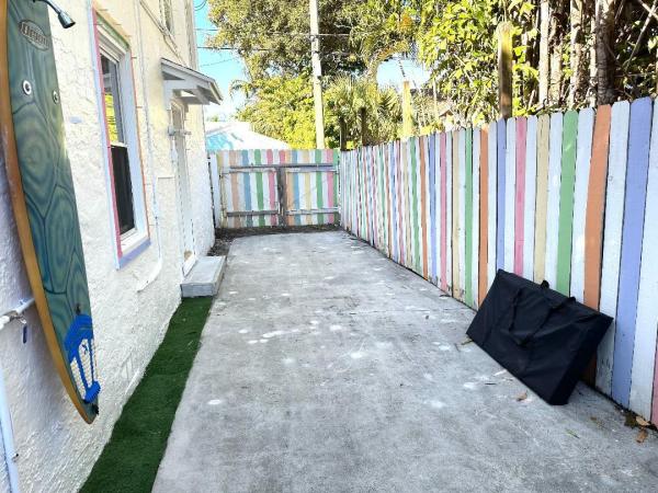 Lake Worth Town, 705 N Palmway, Lake Worth Beach, Florida 33460, image 1