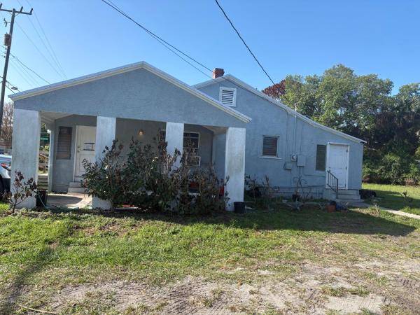 Fort Pierce Residential, 701 S 13th St, Fort Pierce, Florida 34950, image 3