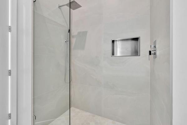 220 Lake Shore Dr #2411, Lake Park, Florida 33403, image 3