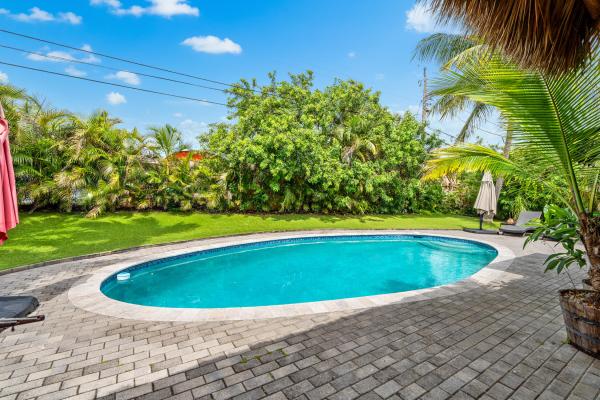 Twin Lakes South, 4321 NW 15th Ave, Oakland Park, Florida 33309, image 2