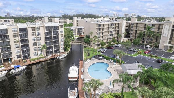 Boca Bayou, 8 N Royal Palm Way #6040, Boca Raton, Florida 33432, image 1