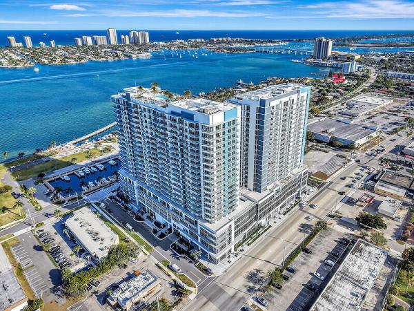 220 Lake Shore Dr #2411, Lake Park, Florida 33403, image 3