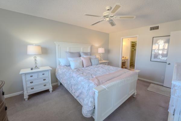 Fairway Club, 4725 E Lucerne Lakes Blvd Blvd #203, Lake Worth Beach, Florida 33467, image 1