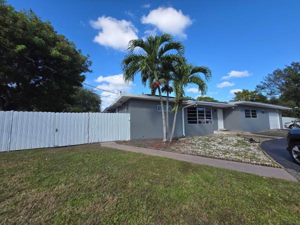 Fulford By The Sea, 17390 NE 22nd Ave, North Miami Beach, Florida 33160, image 1