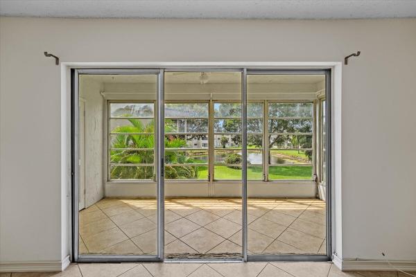 Lakeside Village, 719 Lori Dr #204, Palm Springs, Florida 33461, image 2