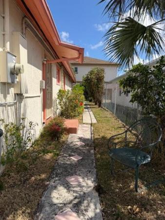 Acrehome Park, 1585 W 36th St, West Palm Beach, Florida 33404, image 1
