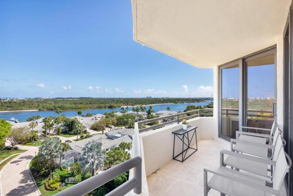 Southporte One At Jonathan's Landing, 3322 Casseekey Island Rd #902, Jupiter, Florida 33477, image 1