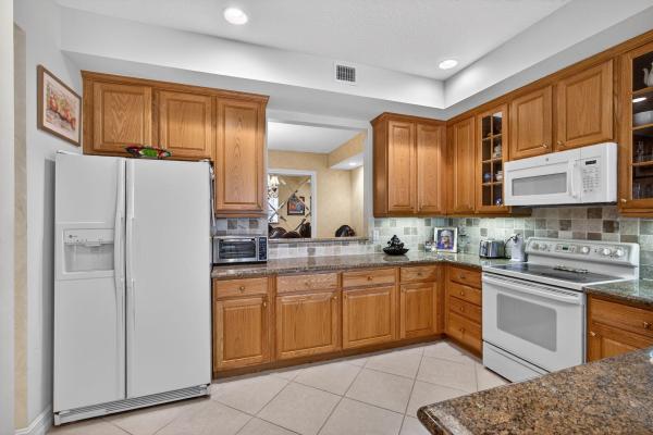 113 Palm Point Cir #A, Palm Beach Gardens, Florida 33418, image 1