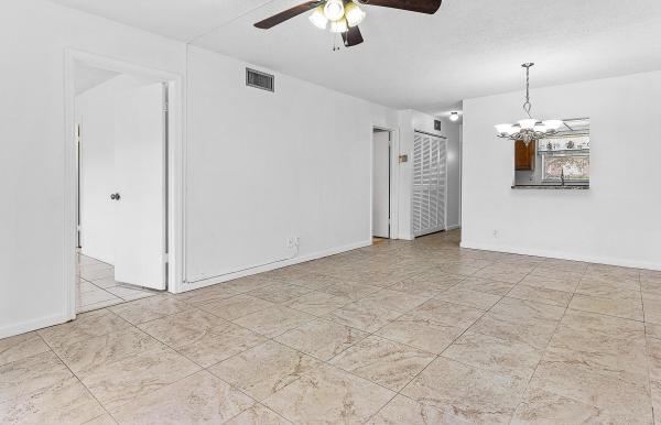 Sandalfoot Boulevard, 9855 Sandalfoot Blvd #305, Boca Raton, Florida 33428, image 3