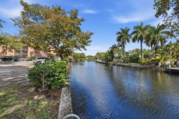 630 Tennis Club Dr #204, Fort Lauderdale, Florida 33311, image 1