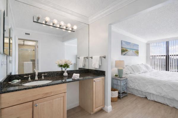 Boca Bayou, 9 Royal Palm Way #6060, Boca Raton, Florida 33432, image 1