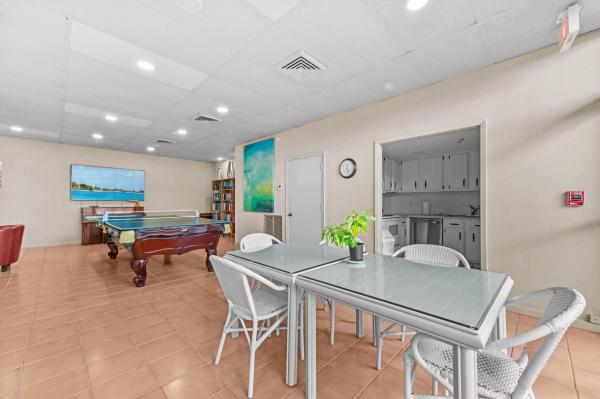Lincoln Tower, 2400 Presidential Way #2004, West Palm Beach, Florida 33401, image 2