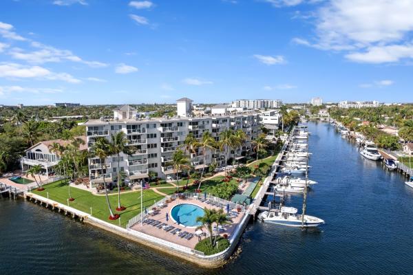 Pompano Yacht & Beach Club, 140 NE 28th Ave #604, Pompano Beach, Florida 33062, image 3