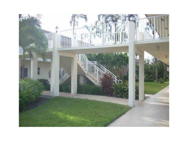 Snug Harbor Gardens, 630 Snug Harbor Dr #C14, Boynton Beach, Florida 33435, image 3