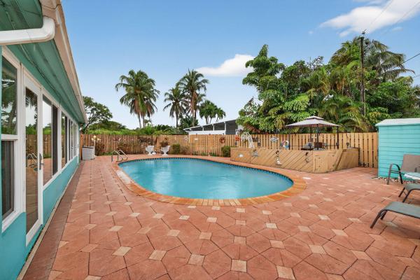 Babco Heights, 2625 NW 3rd Ave, Wilton Manors, Florida 33311, image 1