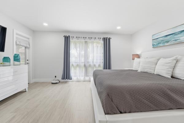 Golf Villas, 505 Brackenwood Pl, Palm Beach Gardens, Florida 33418, image 2