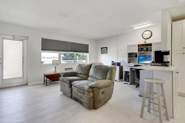94 Hastings F, West Palm Beach, Florida 33417, image 3