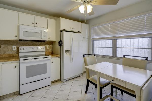 Portofino Village, 3102 Portofino Pt #K3, Coconut Creek, Florida 33066, image 3