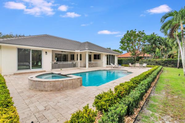 Presidential Estates, 3317 Embassy Dr, West Palm Beach, Florida 33401, image 1