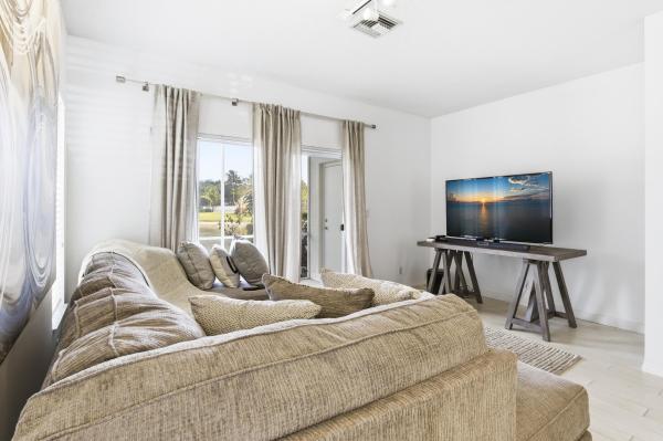 Palmbrooke Townhomes, 5072 Palmbrooke Cir, West Palm Beach, Florida 33417, image 3