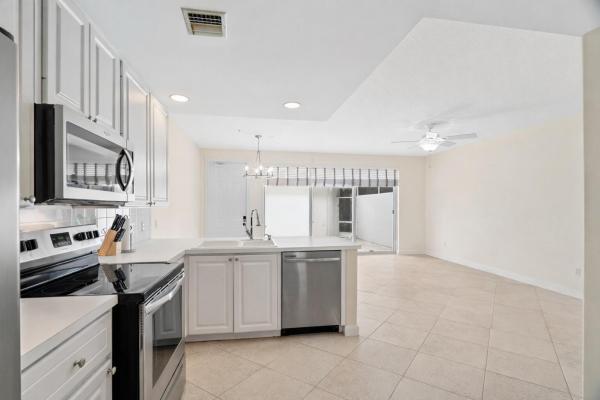The Island At Abacoa, 176 Freeport Dr, Jupiter, Florida 33458, image 2