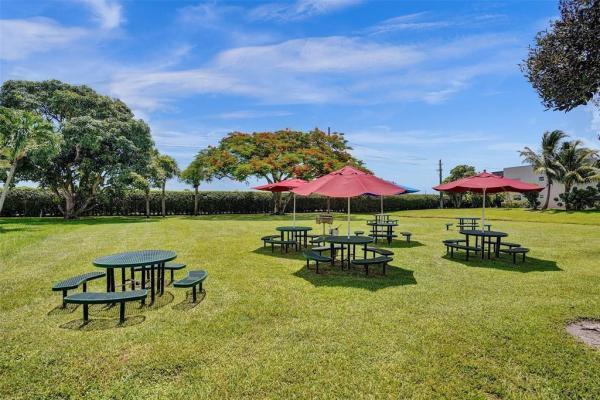 491 Brittany K, Delray Beach, Florida 33446, image 2