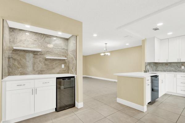Strathmore Gate, 10 Bay Cedar Ct, Royal Palm Beach, Florida 33411, image 1