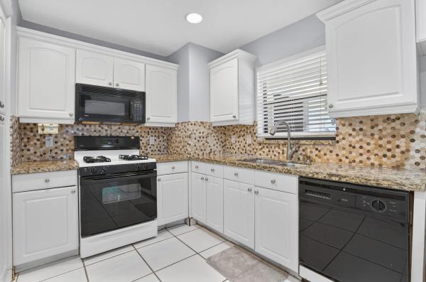 Palm Beach Gardens Estates, 514 Riverside Dr, Palm Beach Gardens, Florida 33410, image 1