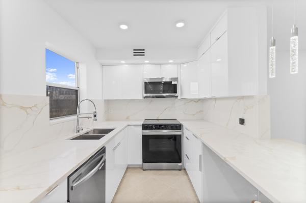 160 Brittany D, Delray Beach, Florida 33446, image 2