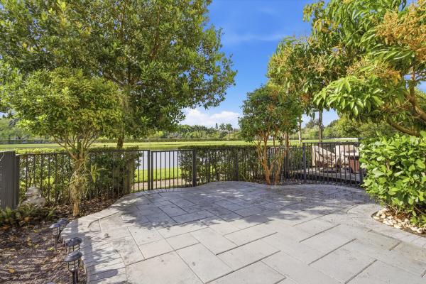 Palomino Lake, 5884 Mustang Mnr, Davie, Florida 33314, image 2