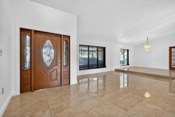 Country Club Of Miami Estates, 19811 W Oakmont Dr, Country Club, Florida 33015, image 3