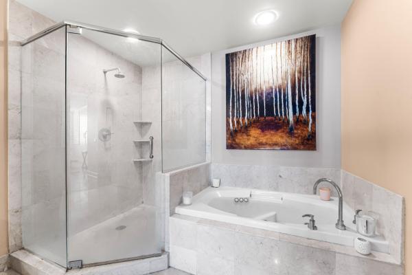 350 Las Olas Place, 350 SE 2nd St #2860, Fort Lauderdale, Florida 33301, image 2