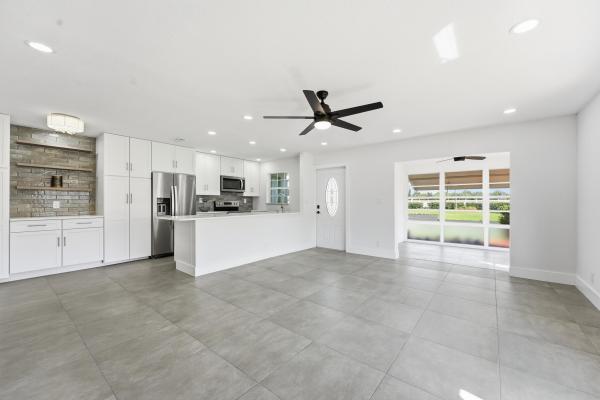 High Point Of Fort Pierce, 203 Manatee Ln #A, Fort Pierce, Florida 34982, image 2