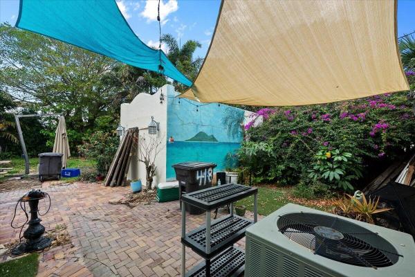 Lakewood West, 418 E Lakewood Rd, West Palm Beach, Florida 33405, image 2