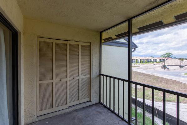 Lucerne Greens, 4715 Lucerne Lakes Blvd E #205, Lake Worth, Florida 33467, image 2